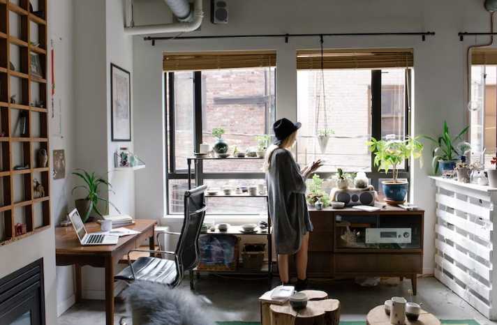 kitchen-window-decor